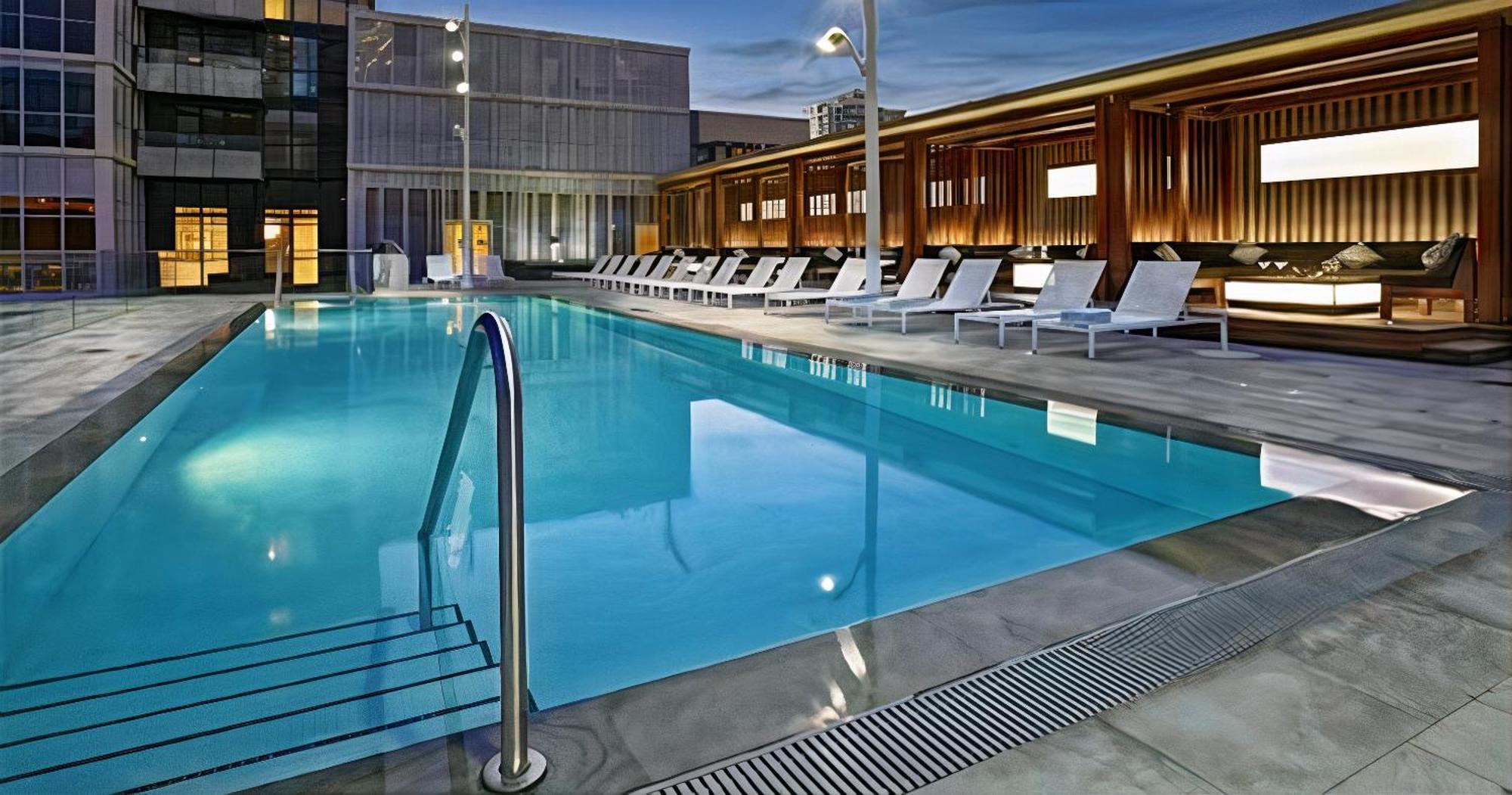 Upscale Suite At Cn Tower, Metro Convention & Rogers Centre Toronto Exterior photo